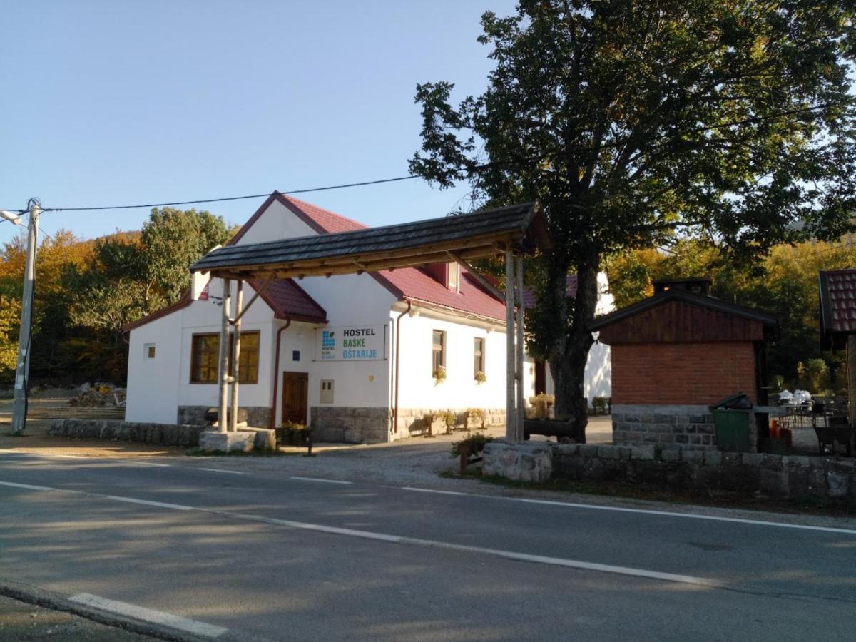 Modern Alpine Monsalbius Chalet Baske Ostarije Zewnętrze zdjęcie