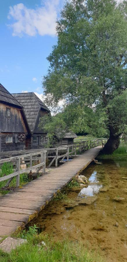 Modern Alpine Monsalbius Chalet Baske Ostarije Zewnętrze zdjęcie