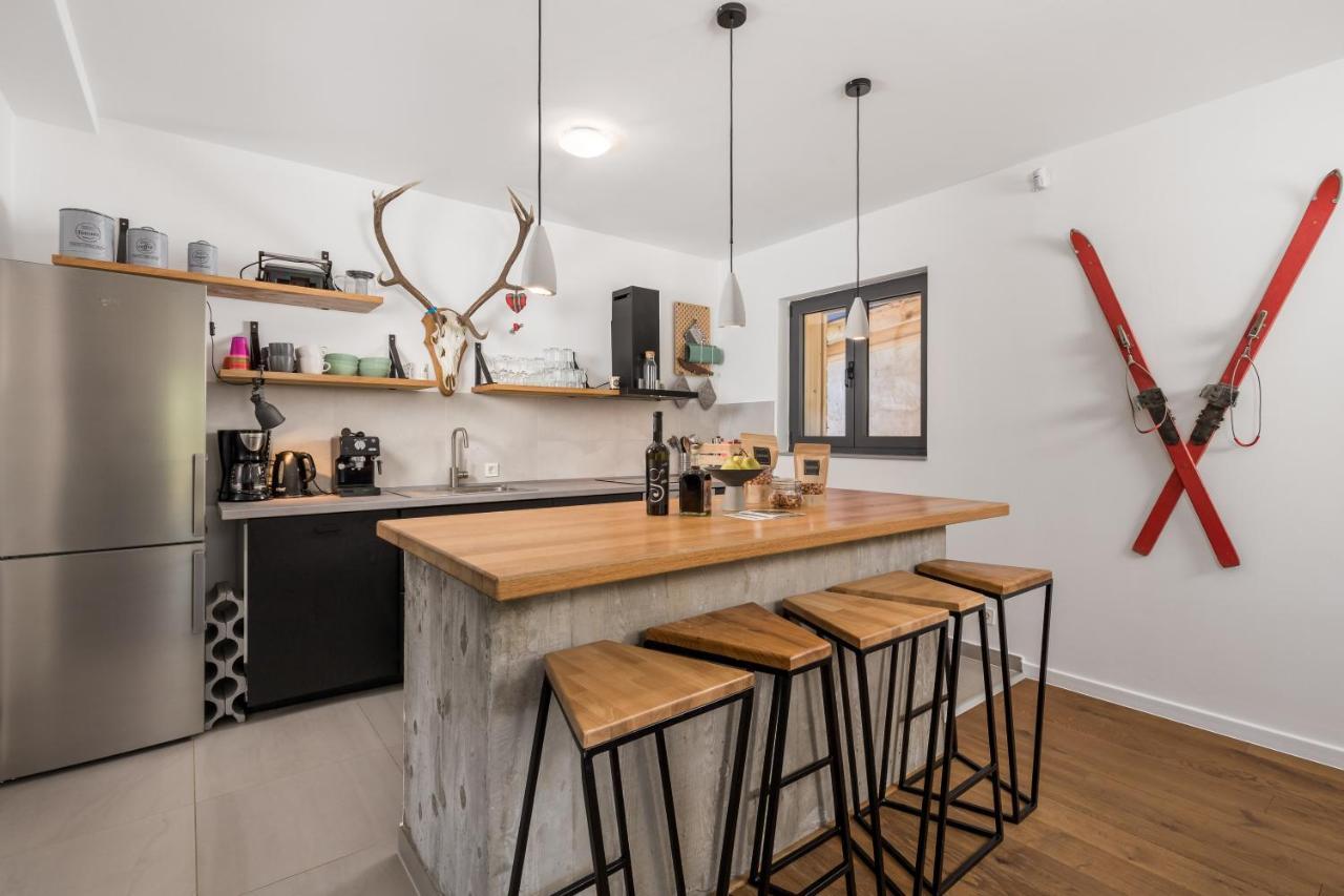 Modern Alpine Monsalbius Chalet Baske Ostarije Zewnętrze zdjęcie
