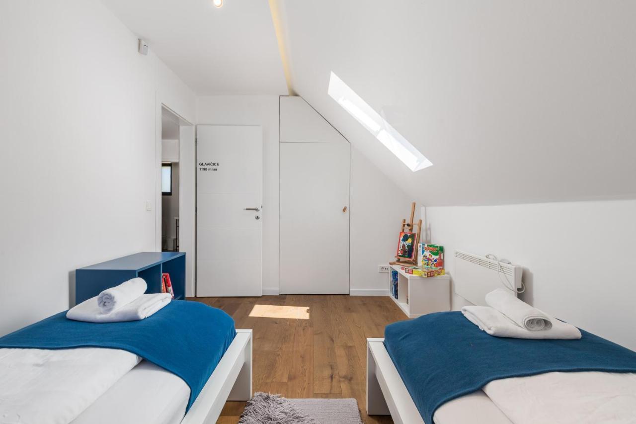 Modern Alpine Monsalbius Chalet Baske Ostarije Zewnętrze zdjęcie
